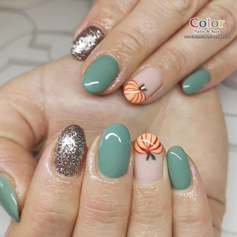 Nail design by Color Nails & Spa 